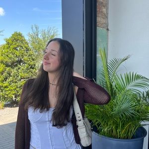 Meet your Posher, Amelia